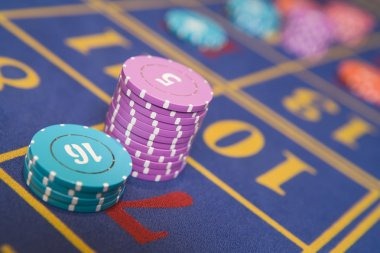 Winning combination highlighted with payout amount